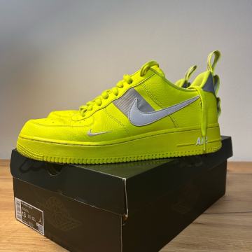 AIR FORCE 1 LV8 UTILITY VOLT