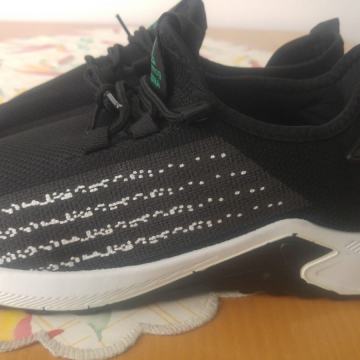 Cena 15 eur.Št.43-44.Novi unisex copati.