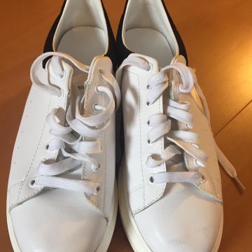 Čevlji Alexander MCqueen za prosti čas_NOVI