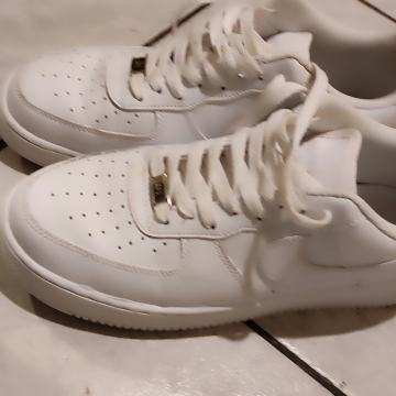 Copati za prosti čas Nike air št 42 ugodno