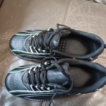 Čevlji za bowling novi!