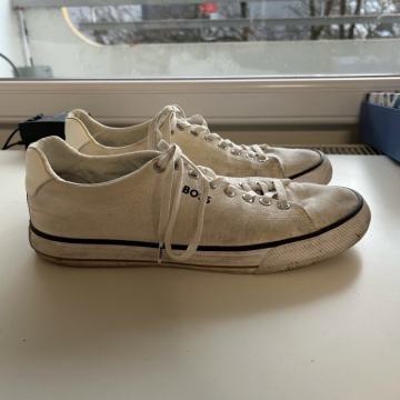 Hugo Boss Aiden cevlji st. 44