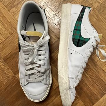 Moške Nike teniske vel. 43
