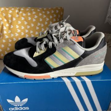 Novi moski adidas supergi st  US11, ali eur št.45 1/3