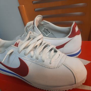 Nike št.46