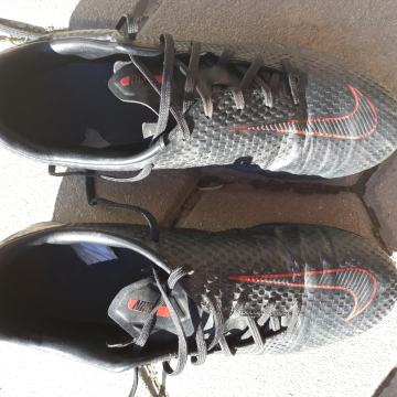 Nogometni čevlji NIKE št. 42