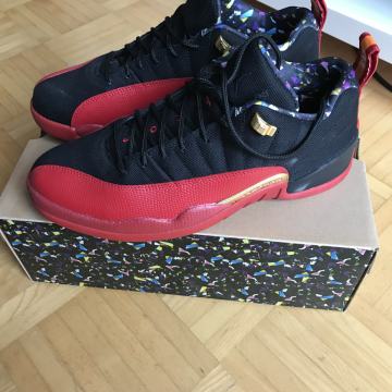 Prodam Air Jordan 12 Low SE Super Bowl LV št.43
