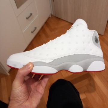 Prodam nove  copate Jordan 13 Wolf Gray