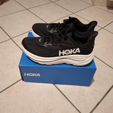 Prodam hoka superge