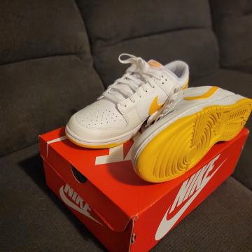 Prodam Nike Dunk Low Retro - št. 44