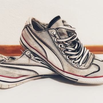 PUMA VEL. 39 (25CM), UNISEX!