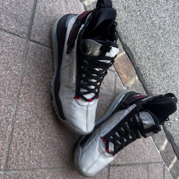 Športni copati Nike Proto Max 720 Jumpman