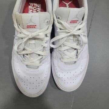 SUPERGE AIR JORDAN ŠT.45
