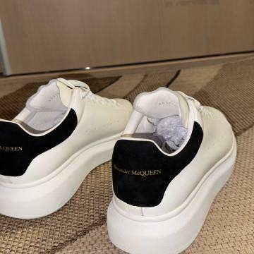 Nove superge ALEXANDER MCQUEEN št45