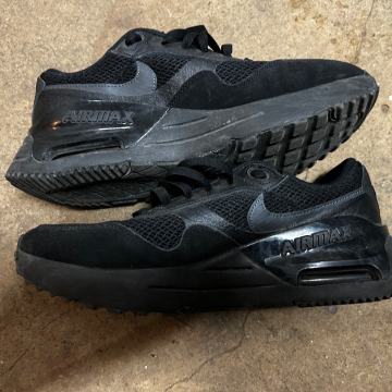 Superge nike airmax 43