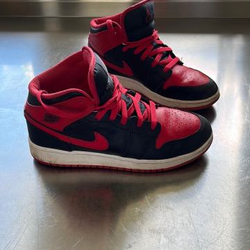 Nike Air Jordan “banned” Original