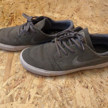 Superge Nike SB Zoom Stefan Janoski, sive, številka 40.5