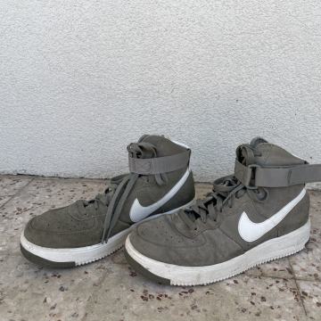 Unisex Nike zeleno-beli supergi št. 43