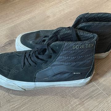 Vans Gore Tex 42