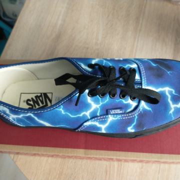 ORIGINAL VANS LIGHTNING BLACK & BLUE NIZKE SUPERGE VELIKOST 44 NOVO!