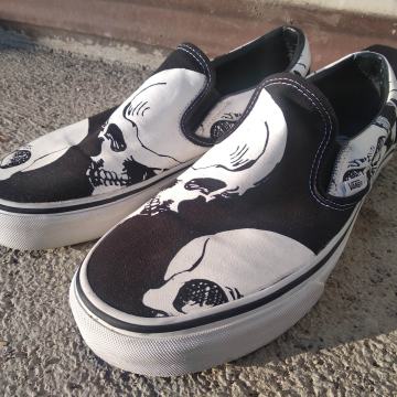 VANS SLIP ON limited skull CEVLJI US 9, EU42