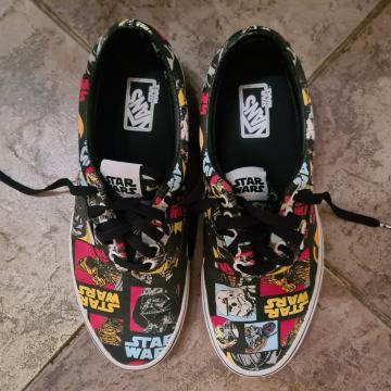 Vans Star Wars čevlji velikost 42