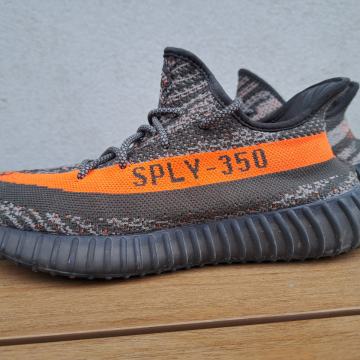 Yeezy superge
