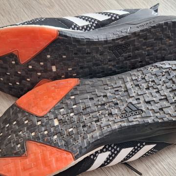 Adidas 39 1/3 tekaška obutev