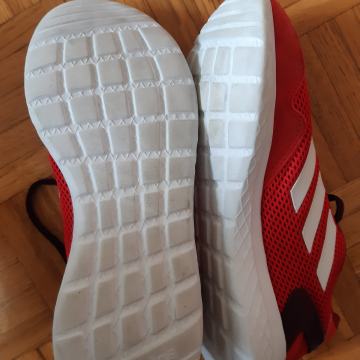 Adidas rdeči supergi, 37 1/3