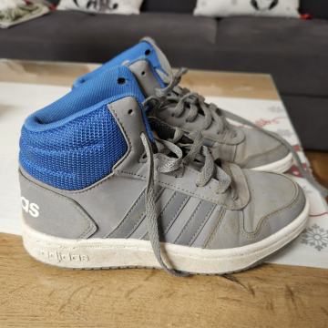 Adidas, sivi, št.35 1/2