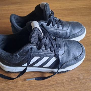 Adidas št. 34