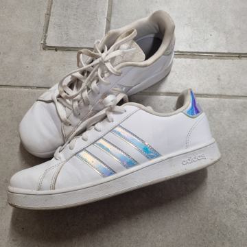 Adidas superge št. 38