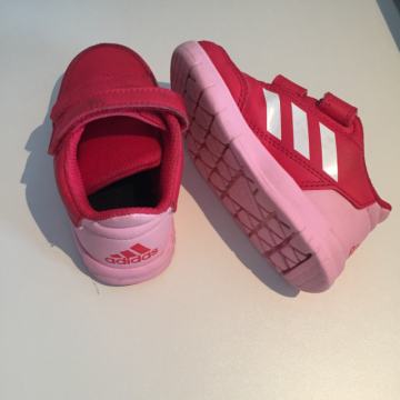 Adidas superge, vel. 22, dobro ohranjene