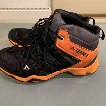 adidas TERREX goretex čevlji 39
