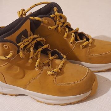 Čevlji Nike - 31,5 (19,5 cm)