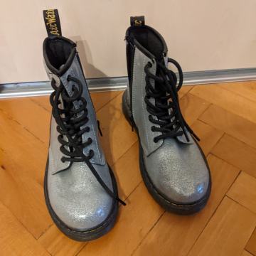 Dekliški Dr. Martens, srebrni, 35