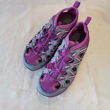 Dekliški sandali Merrell, vel. 33