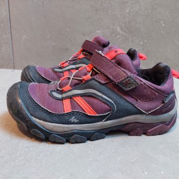 Dekliški treking čevlji, vodoobojni, številka 32