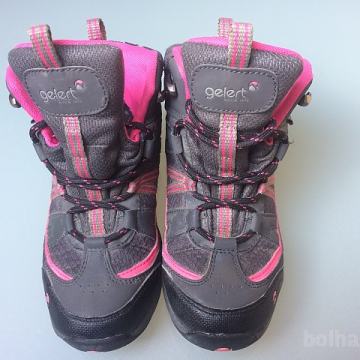 Dekliski zimski pohodniski cevlji Gelert vel. 33