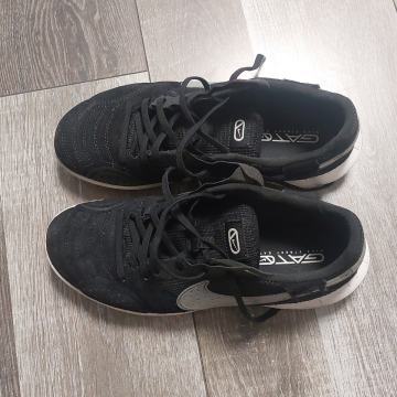 Dvoranski teniski Nike