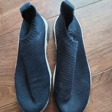 Fantovske otroške superge za telovadnico