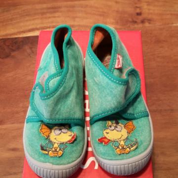 Fantovski copati Super fit št. 23