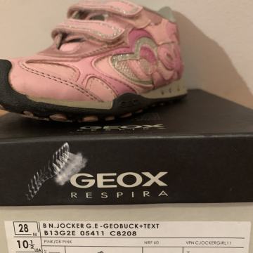 GEOX dekliški čevlji z lučkami, velikost 28