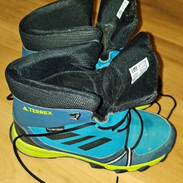 GOJZARJI POHODNIŠKI ČEVLJI ADIDAS OTROŠKI ŠT. 35,5