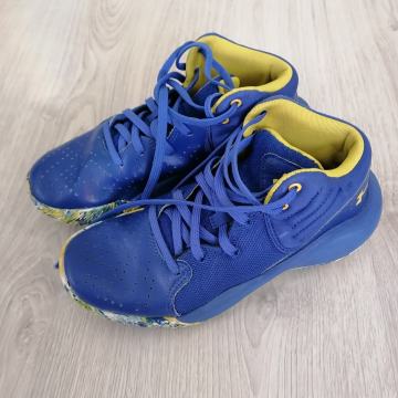 Košarkaški čevlji 37,5 Under Armour
