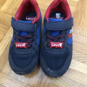 Levi’s čevlji