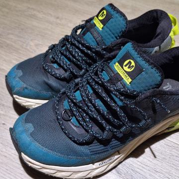 Merell 41,5 pohodni športni čevlji