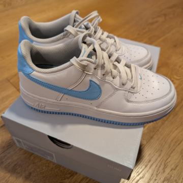 Nike Air Force 1 št. 37,5