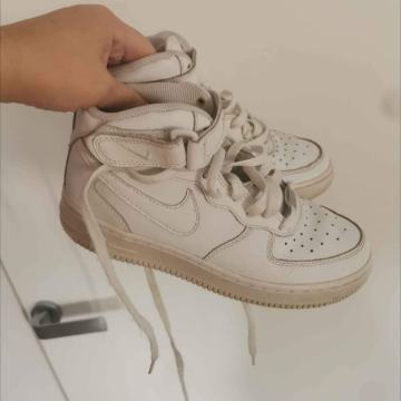 Nike Air Force visoke superge, št. 37.5