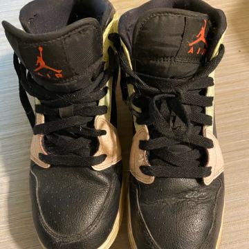 NIKE Air Jordan 39
